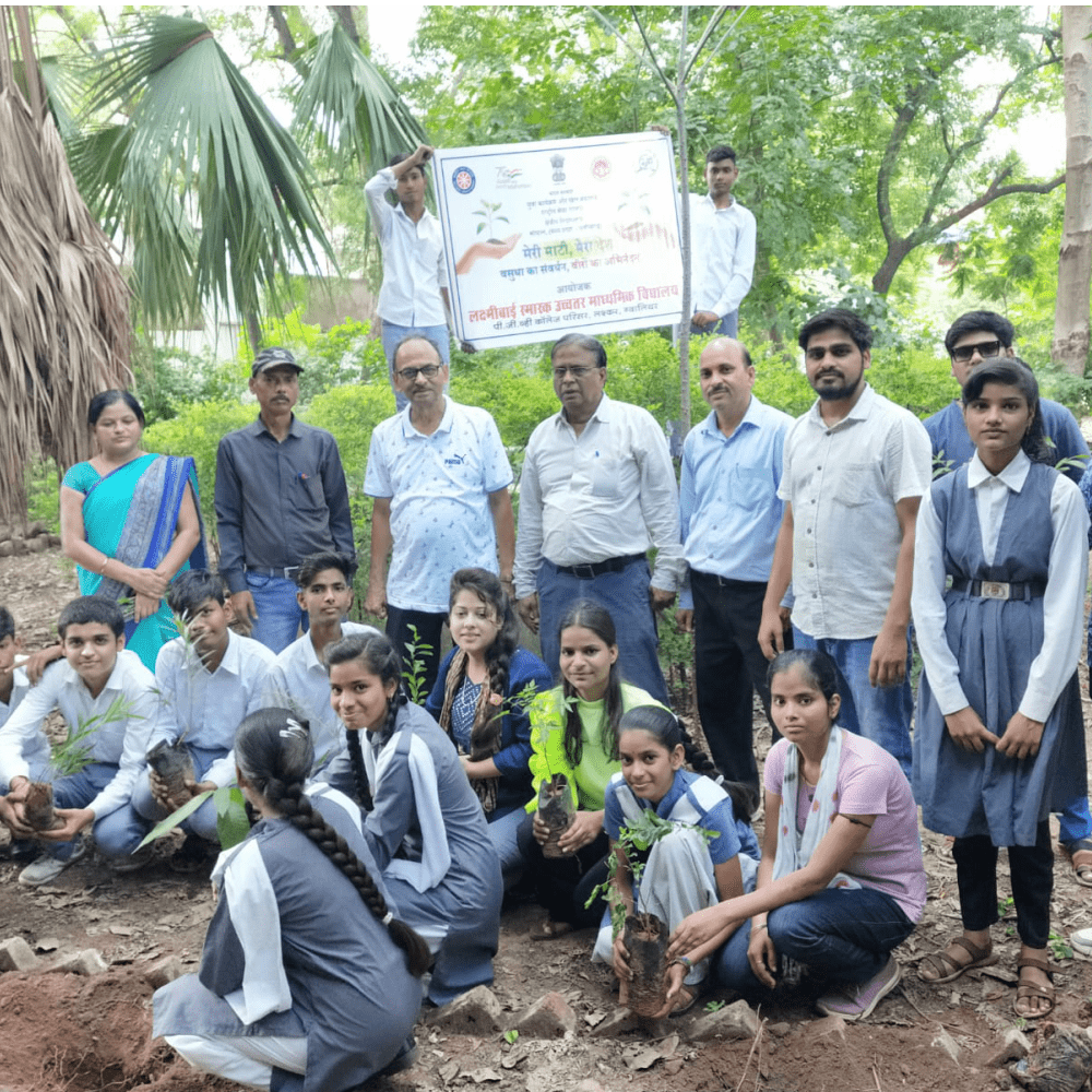 lakshmibaismarak-about-img2